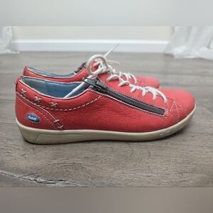 Cloud Aika Sneakers Brushed Red Leather Women's Size 37/ US 6.5 Casual Comfy